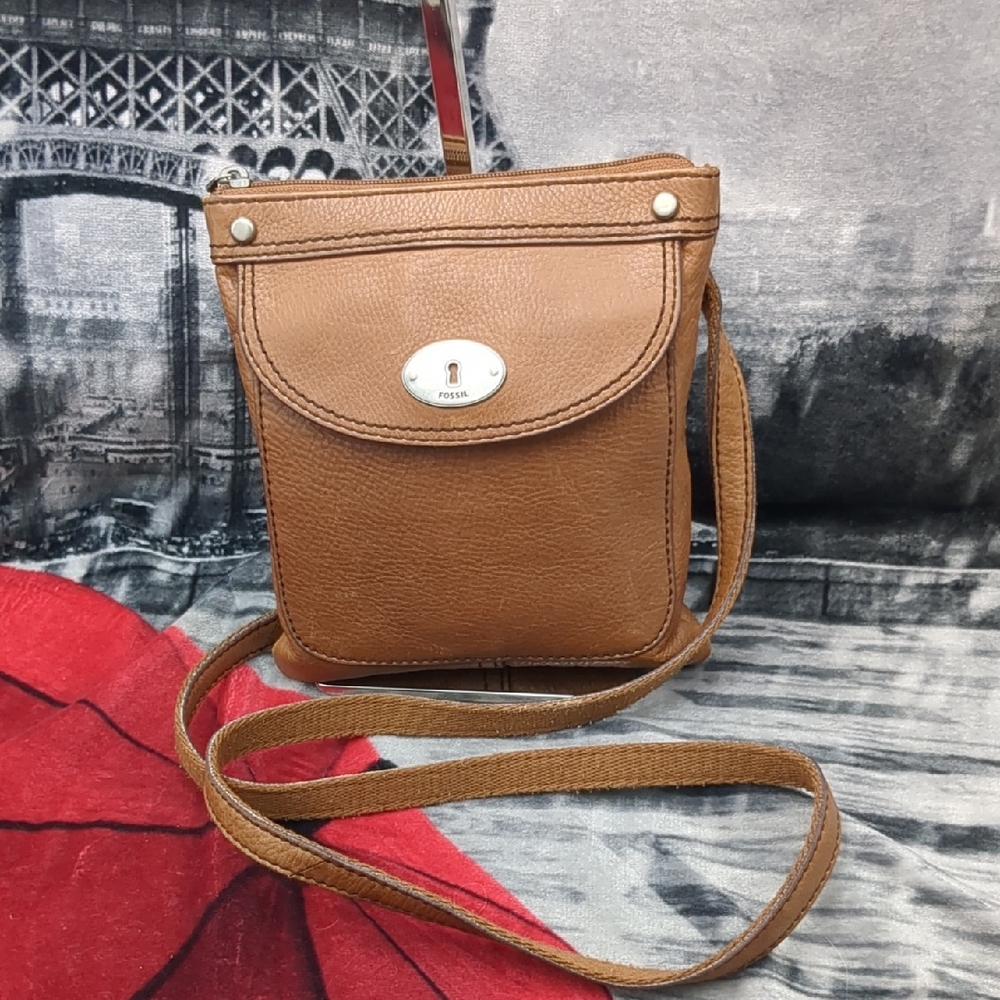 FOSSIL MADDOX Brown Leather SILVER TONE HARDWARE MINI CROSSBODY